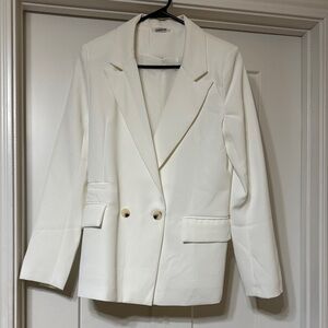 Magnolia Classic Cream Blazer